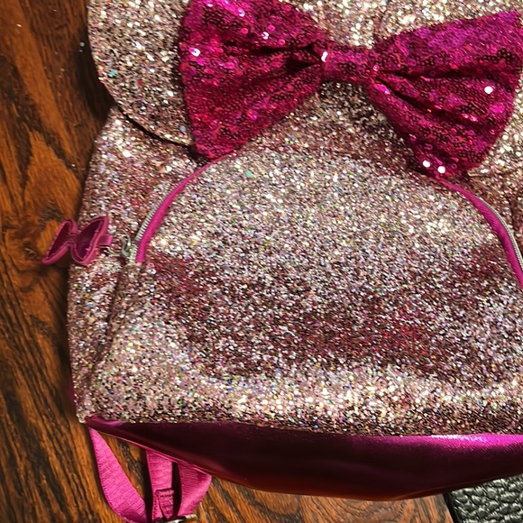 Minnie Mouse Glitter Backpack 🎀 - Picture 3 of 6